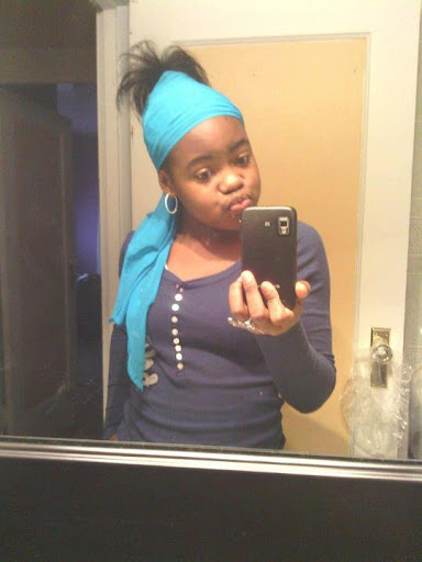 Candace Cook Photo 11