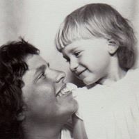 Deborah Reilly Photo 11