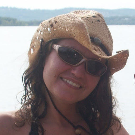 Danielle Hein Photo 5