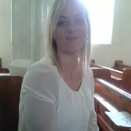 Tanya Hunt Photo 39