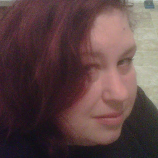 Amy Moore Photo 16