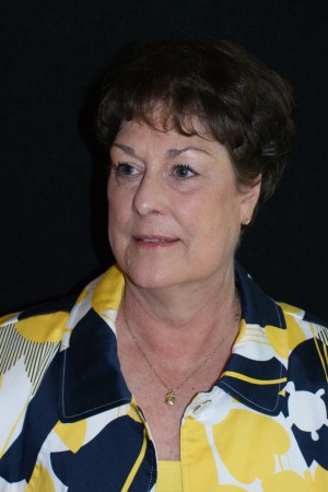 Suzanne Sanders Photo 40