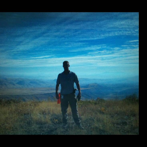Nicholas Dillon Photo 9