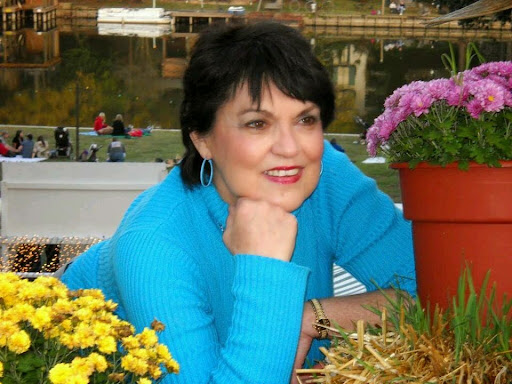 Kathryn Clark Photo 38