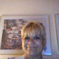 Deborah Reynolds Photo 15
