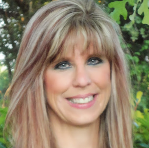 Christine Simpson Photo 38