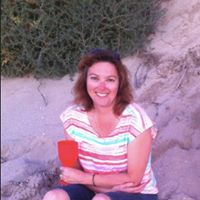 Lisa Bywaters Photo 8