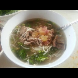 Hannah Huynh Photo 17