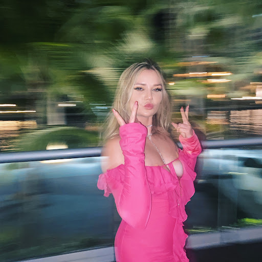 Natalie Jensen Photo 8