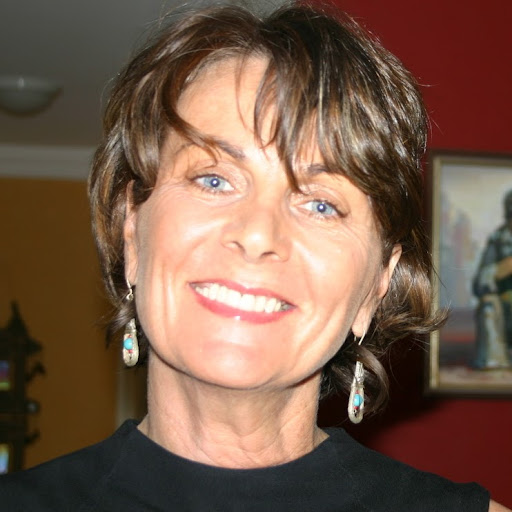 Anne Stewart Photo 27
