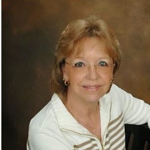 Becky Johnson Photo 34