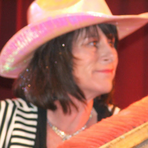 Tracey White Photo 25