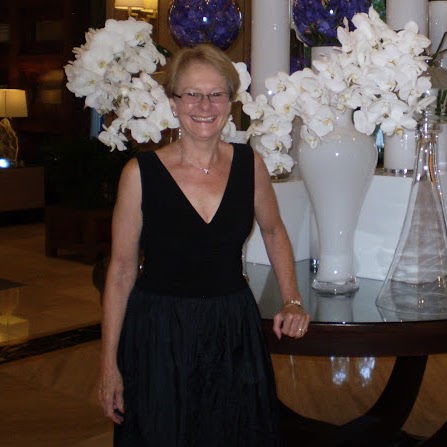 Diana Russell Photo 15