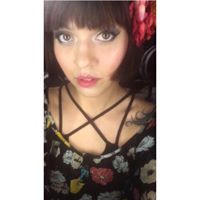 Elisa Flores Photo 32