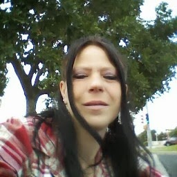 Elizabeth Howell Photo 29