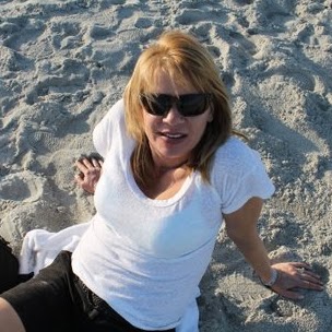 Kristin Kennedy Photo 28