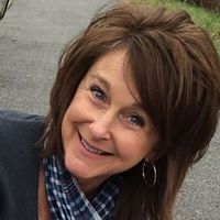 Kim Burris Photo 16