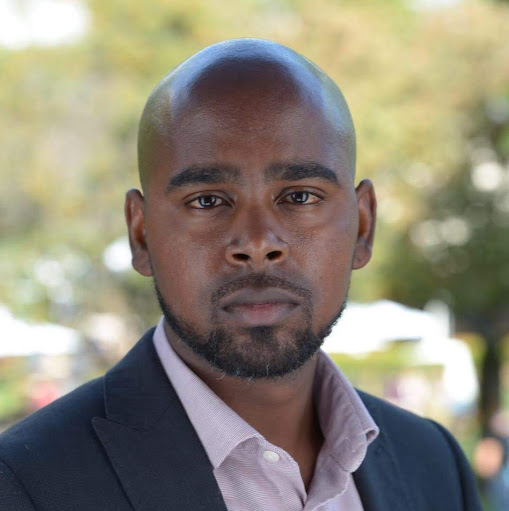 Kevin Hall Photo 38