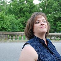 Lori Lawrence Photo 37