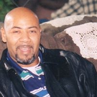 Wayne Thomas Photo 16