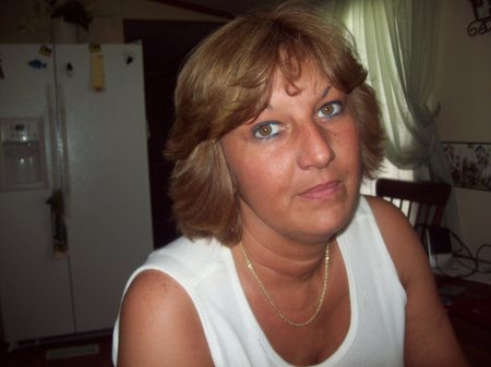 Christine Knight Photo 32