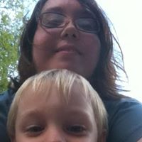 Elizabeth Petersen Photo 25