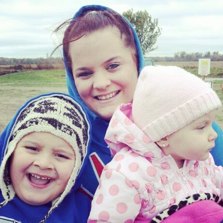 Megan Graham Photo 22