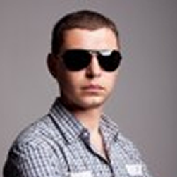 Aaron Moore Photo 34