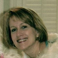 Julie Collier Photo 31