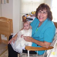 Claire Montgomery Photo 23