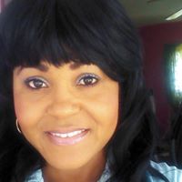 Nadine Lowe Photo 7