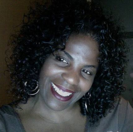 Monique Fisher Photo 10
