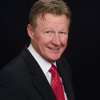 Gregory Lang Photo 30