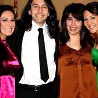 Debbie Roman Photo 16