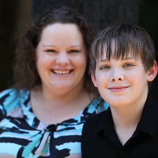 Wendy Guthrie Photo 9