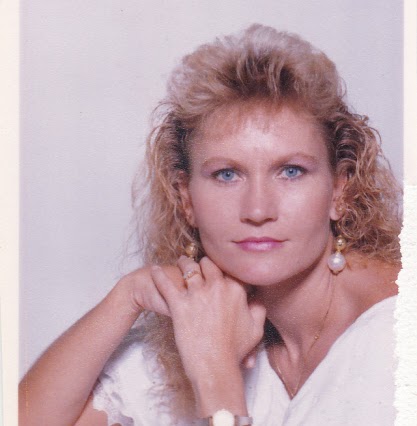 Teri Webb Photo 30
