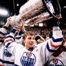 Ryan Mulcahy Photo 27