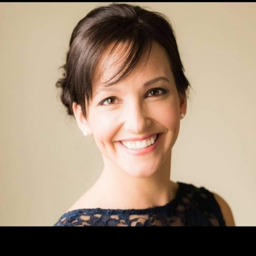 Amy Neumann Photo 34