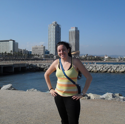 Mary Quiroz Photo 9