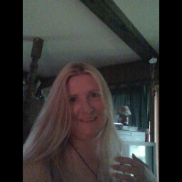 Lisa Kinney Photo 23
