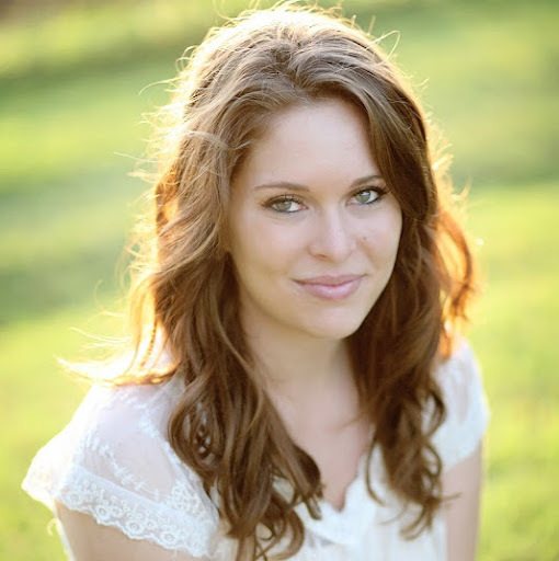 Amanda Crowe Photo 20