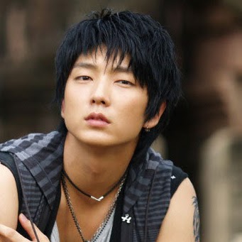 Liang Lu Photo 9