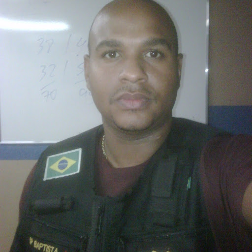 Victor Baptista Photo 21