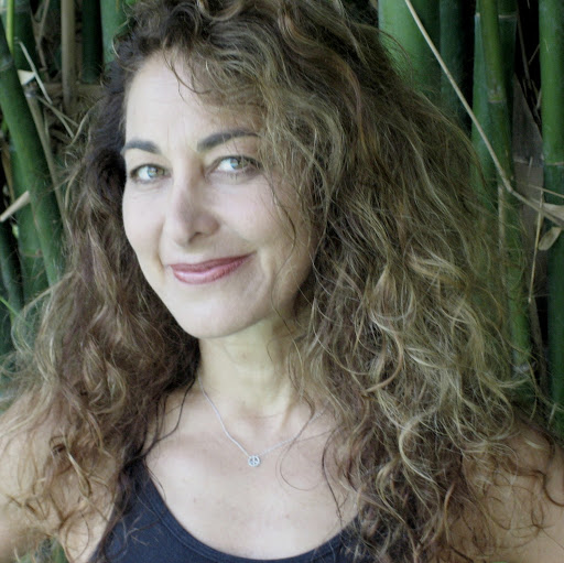 Robyn Bennett Photo 43