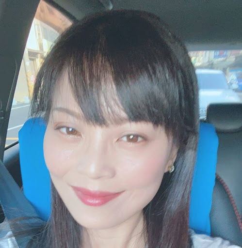 Becky Li Photo 16