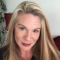 Julie Fuller Photo 18
