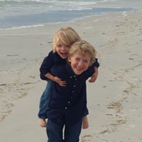 Amy Schultz Photo 37