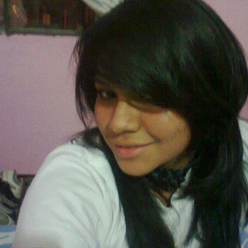 Michelle Saavedra Photo 18