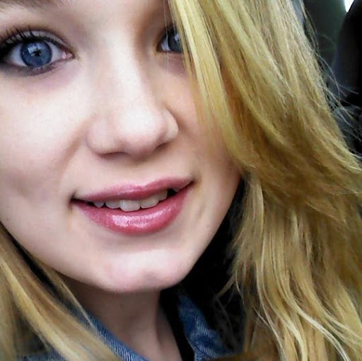 Mackenzie Flynn Photo 8