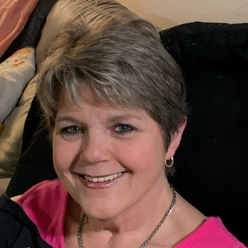 Lori Peterson Photo 34